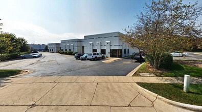 1700-1730 Todd Farm Dr, Elgin, IL à louer Photo de l’immeuble– Image 2 sur 5