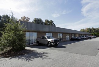 Plus de détails pour 100 Elk Park Dr, Asheville, NC - Local d'activités à louer