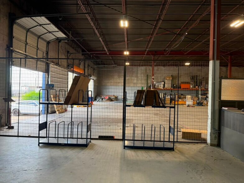 4603 Warehouse Ln, Laredo, TX à louer - Photo intérieure – Image 2 sur 5