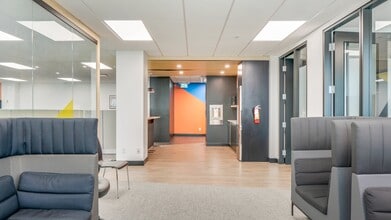 1726 Dolphin Av, Kelowna, BC à louer Photo intérieure– Image 2 sur 20