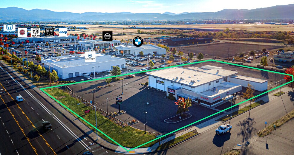 1492 Burlcrest Dr, Medford, OR à vendre - Photo de l’immeuble – Image 1 sur 21