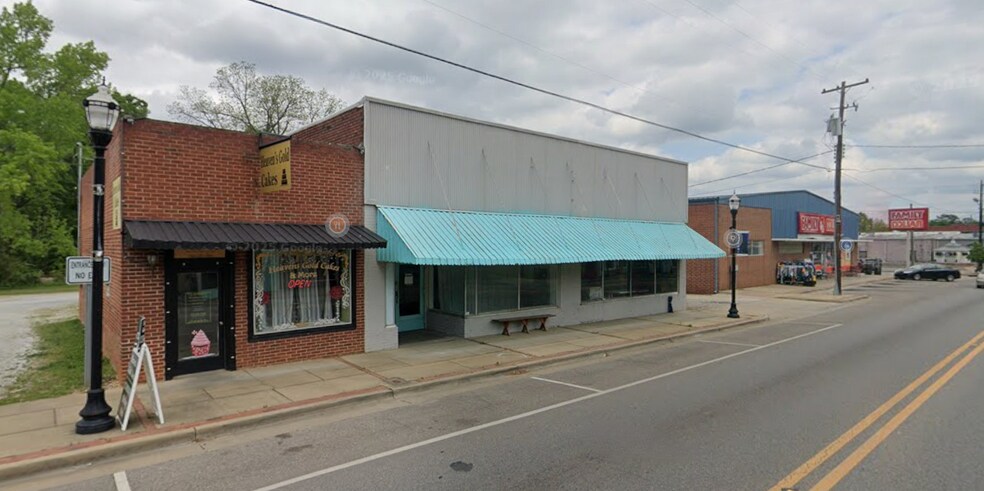 911 1st St SW, Childersburg, AL à vendre - Photo de l’immeuble – Image 3 sur 6