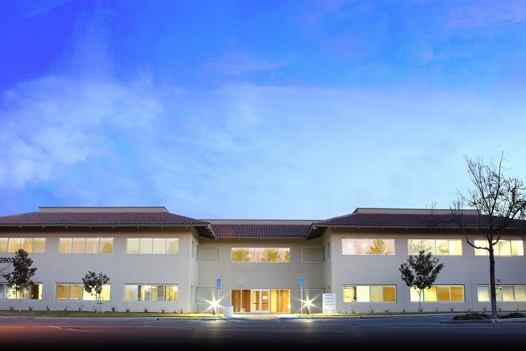2903 Bunker Hill Ln, Santa Clara, CA à louer - Photo de l’immeuble – Image 2 sur 5