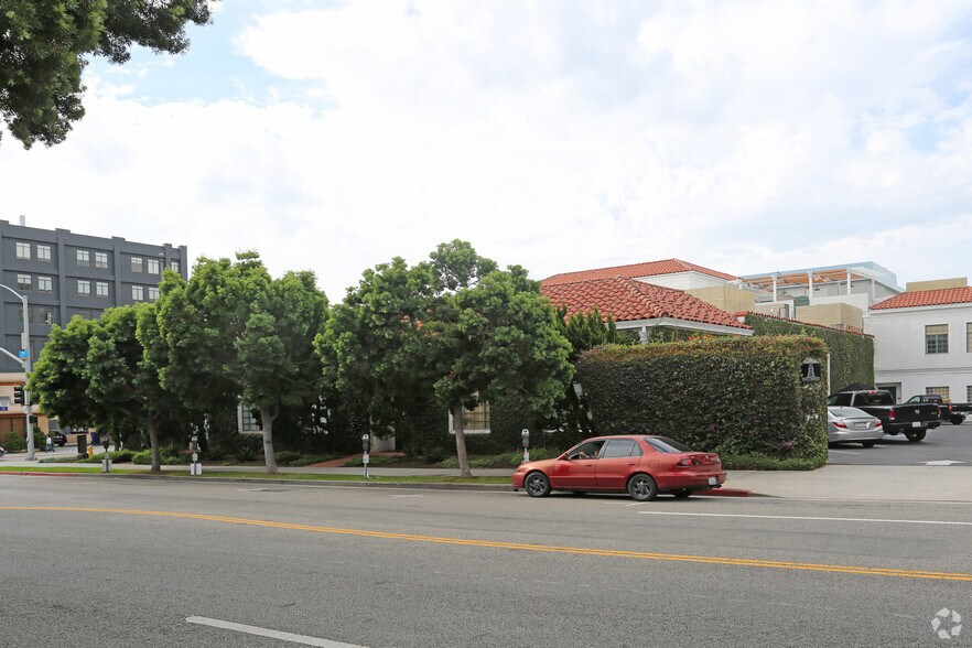 625 Arizona Ave, Santa Monica, CA à louer - Photo de l’immeuble – Image 3 sur 7