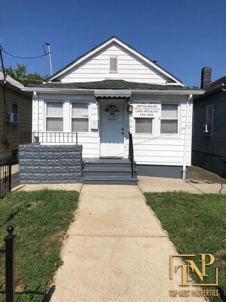 Plus de détails pour 1983 Rockaway Pky, Brooklyn, NY - Santé à vendre