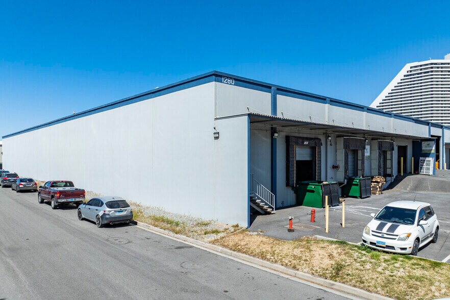 1280 Icehouse Ave, Sparks, NV à louer - Photo de l’immeuble – Image 2 sur 11