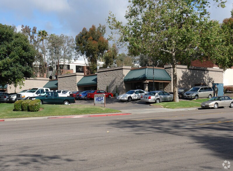 5560 Ruffin Rd, San Diego, CA à louer - Photo de l’immeuble – Image 2 sur 4