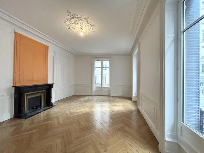 34 Rue Vaubecour, Lyon à louer - Photo de l’immeuble – Image 3 sur 15