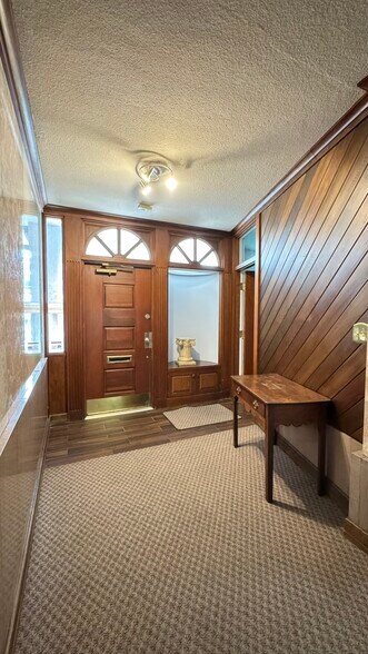 211 N Magnolia Ave, Orlando, FL à louer - Photo de l’immeuble – Image 3 sur 21