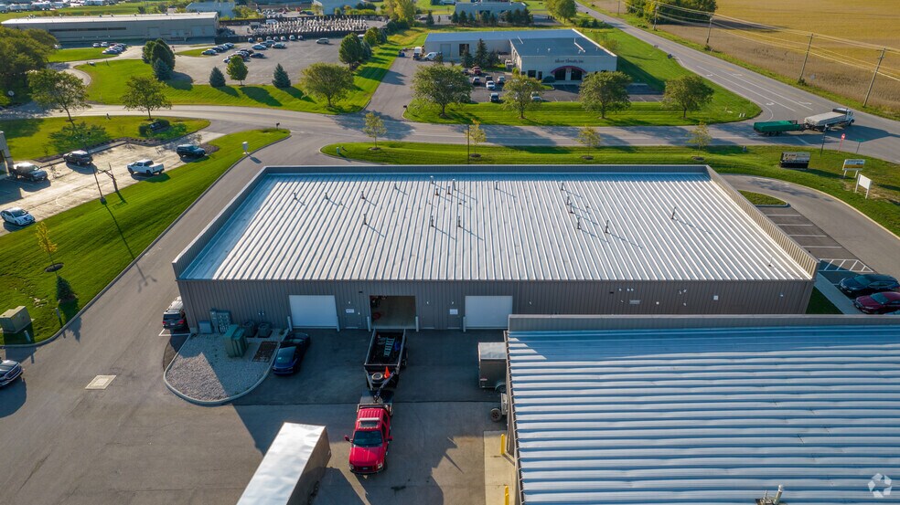7685 Corporate Blvd, Plain City, OH à louer - Photo de l’immeuble – Image 3 sur 6