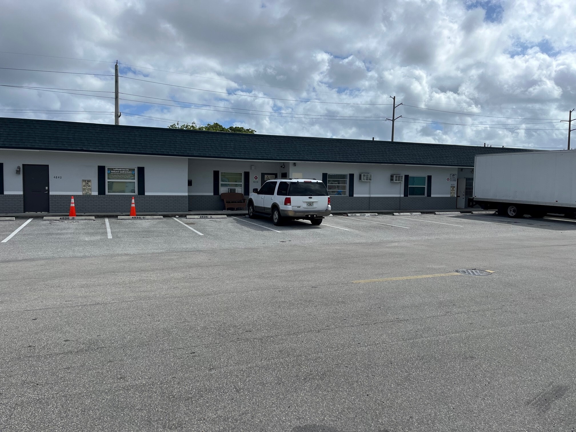 4760-4838 NE 12th Ave, Fort Lauderdale, FL à louer Photo de l’immeuble– Image 1 sur 3