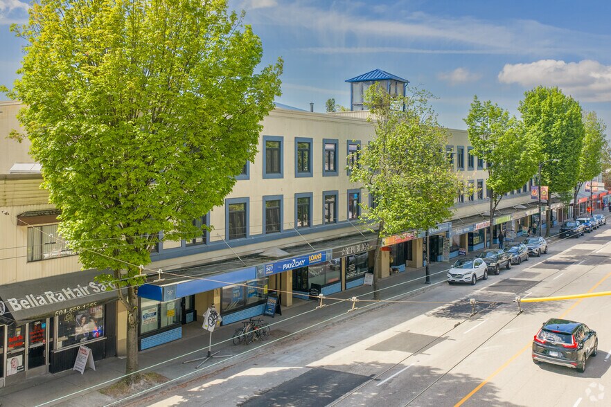 2522-2572 Hastings St, Vancouver, BC à vendre - Photo principale – Image 1 sur 4