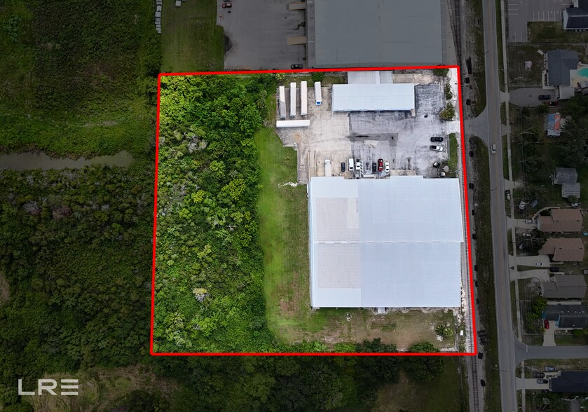 2930 Maine Ave, Lakeland, FL à louer - Photo de l’immeuble – Image 3 sur 14