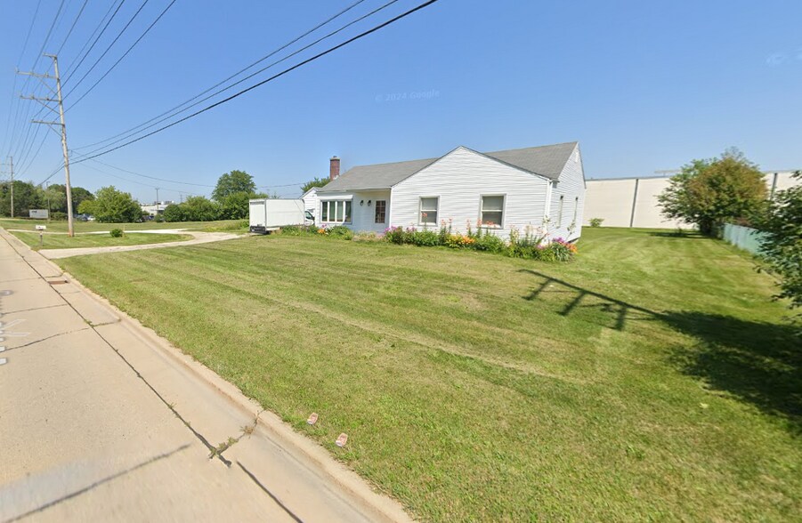 1033 Wheeling Rd, Wheeling, IL à vendre - Photo de l’immeuble – Image 2 sur 12