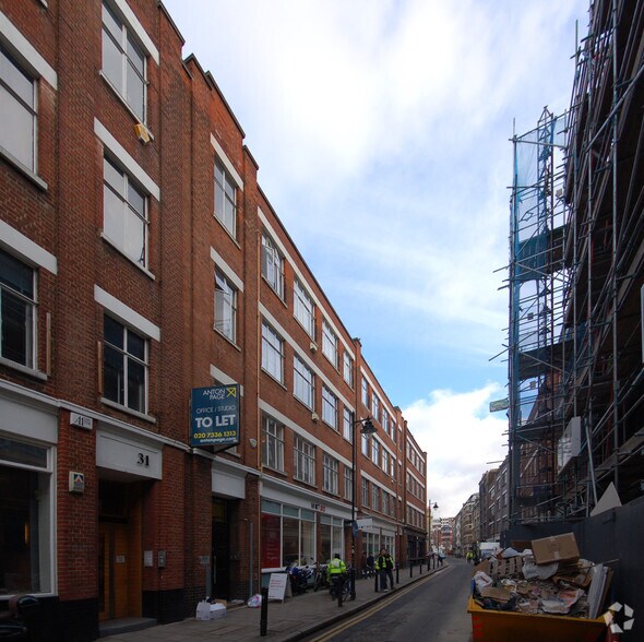 32 Great Sutton St, Londres à louer - Photo de l’immeuble – Image 3 sur 21
