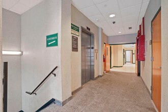 8710 5th Ave, Brooklyn, NY à louer Photo intérieure– Image 2 sur 12