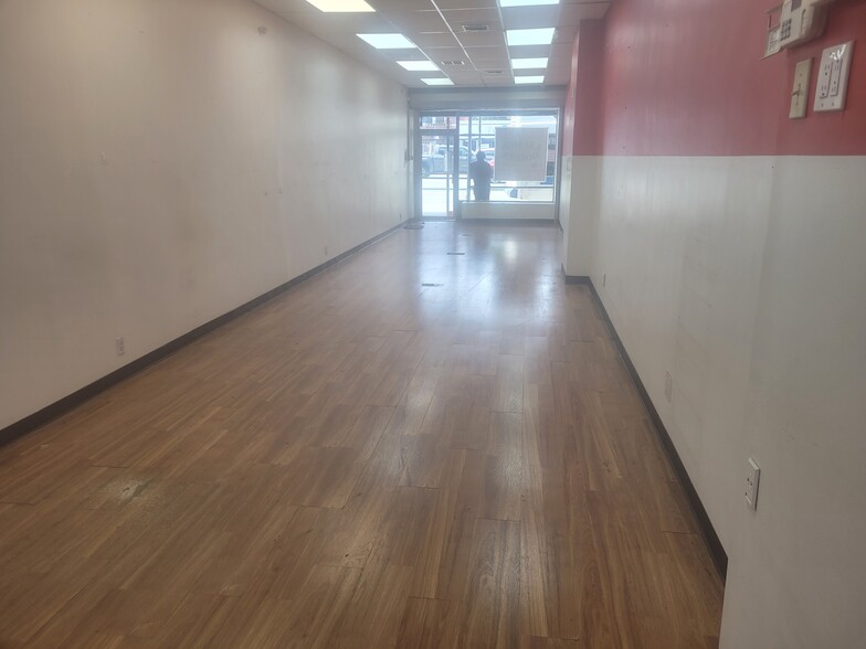 11813 Queens Blvd, Forest Hills, NY à louer - Photo intérieure – Image 3 sur 3