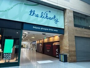 Liberty Shopping Centre, Romford à louer Photo intérieure– Image 2 sur 2