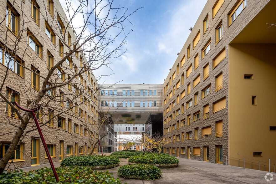 Local commercial dans Lyon à louer - Photo de l’immeuble – Image 3 sur 9