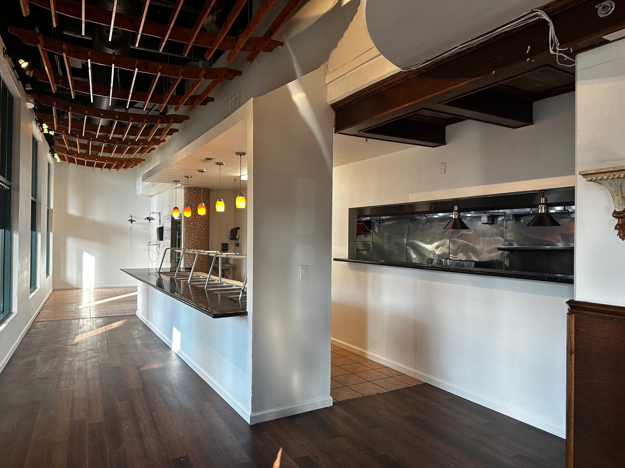 6543 Misson Blvd, Daly City, CA à louer Photo intérieure– Image 1 sur 4