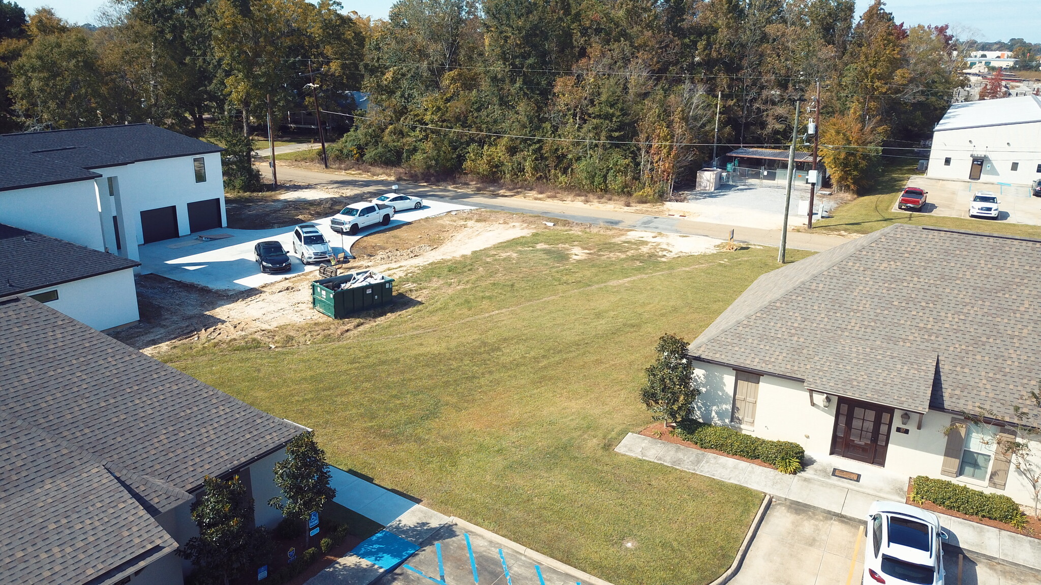 37283 swamp Rd, Prairieville, LA à louer Photo de l’immeuble– Image 1 sur 5
