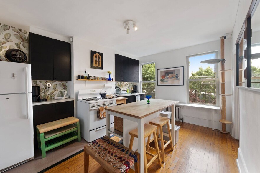 130 Coffey St, Brooklyn, NY à vendre - Photo de l’immeuble – Image 2 sur 20
