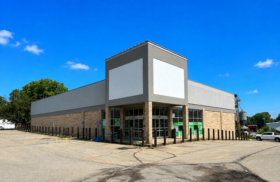 421 N High St, Hillsboro, OH à louer - Photo de l’immeuble – Image 1 sur 6