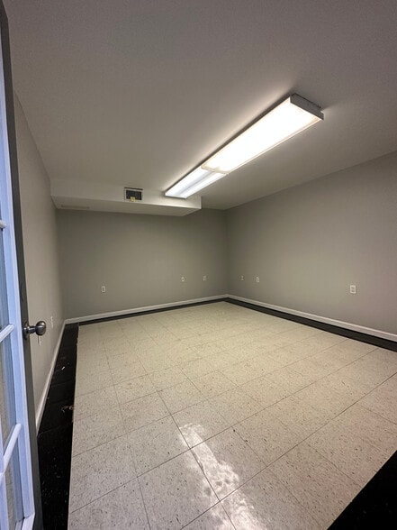 2153 Richmond Ave, Staten Island, NY à louer - Photo intérieure – Image 3 sur 8