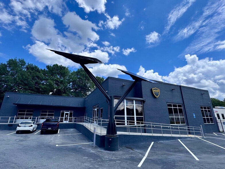1311 Collier Rd NW, Atlanta, GA à vendre - Photo de l’immeuble – Image 1 sur 12
