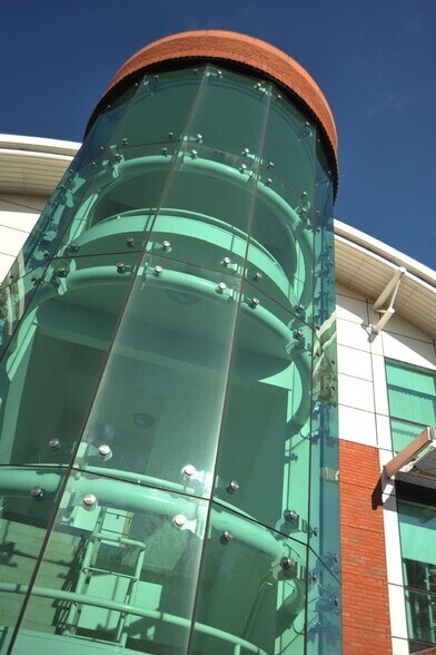 1100 Daresbury Park, Warrington à louer - Photo de l’immeuble – Image 2 sur 15