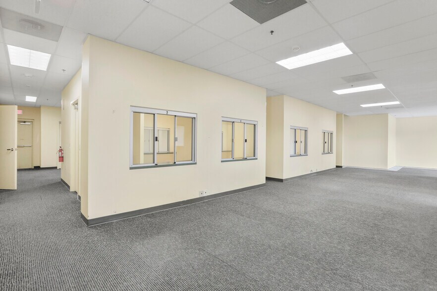 15 Compass Pt, Martinsburg, WV à louer - Photo de l’immeuble – Image 3 sur 14