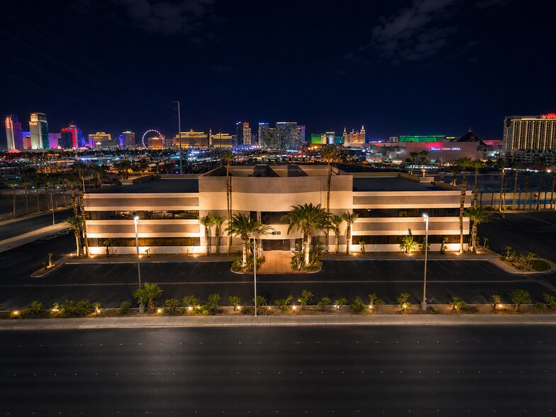 4530 S Decatur Blvd, Las Vegas, NV à vendre - Photo de l’immeuble – Image 2 sur 25