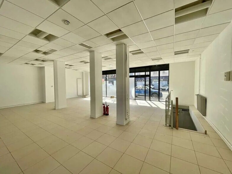 Local commercial dans Rouen à louer - Photo de l’immeuble – Image 3 sur 10