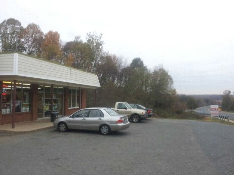 14310 Minnieville Rd, Woodbridge, VA à vendre - Photo de l’immeuble – Image 2 sur 6