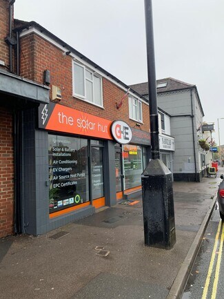 Plus de détails pour 22-24 Commercial Rd, Totton - Local commercial à vendre