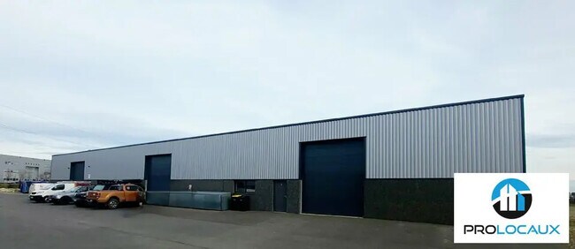 Plus de détails pour Local d'activités à louer