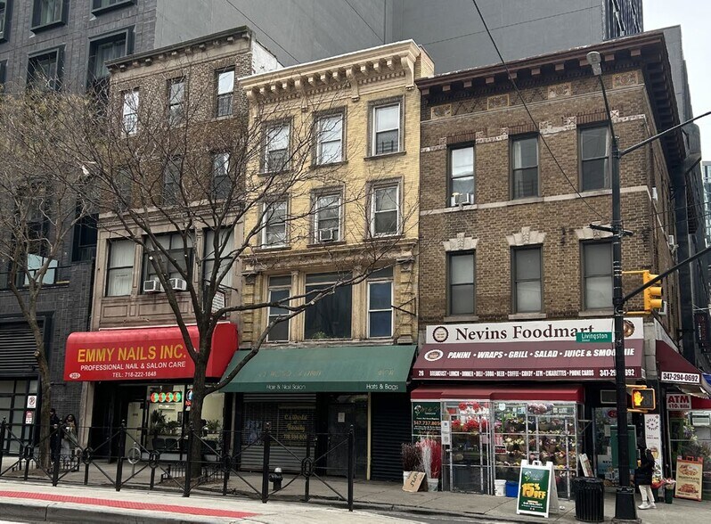 305 Livingston St, Brooklyn, NY à vendre - Photo de l’immeuble – Image 1 sur 3