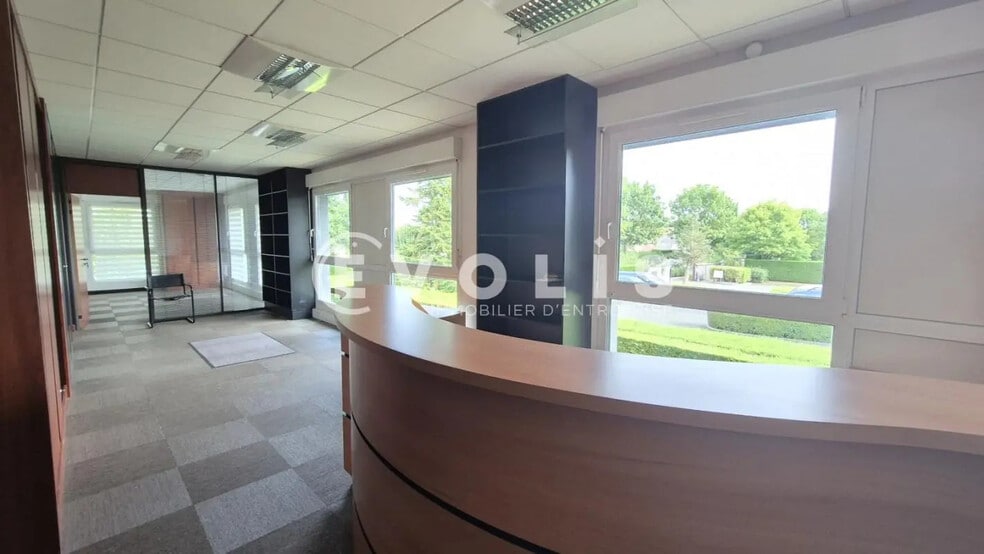 Bureau dans Magny-le-Hongre à louer - Photo de l’immeuble – Image 3 sur 6