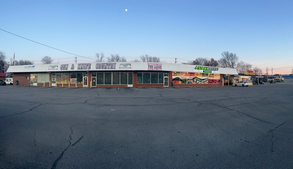 15148 Fort Campbell Blvd, Oak Grove, KY à louer Photo de l’immeuble– Image 1 sur 2