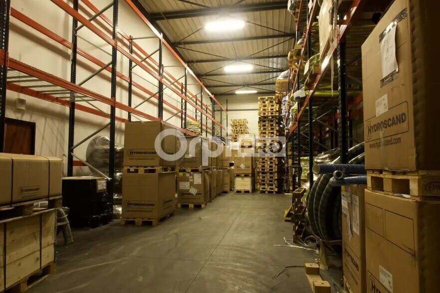 Bureau dans Saint-Priest à louer - Photo intérieure – Image 1 sur 7