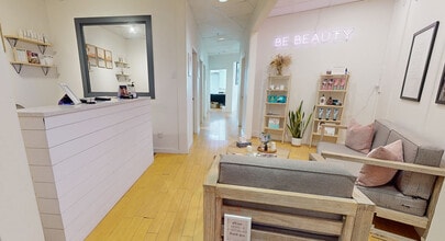 4368 Main St, Whistler, BC à louer Photo intérieure– Image 1 sur 8