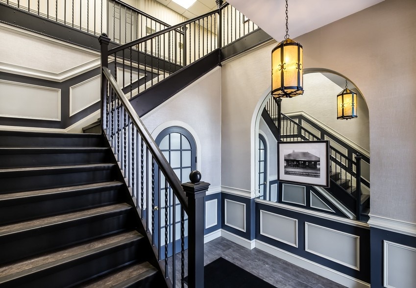 133-151 Parkway Rd, Bronxville, NY à louer - Hall d’entrée – Image 3 sur 7