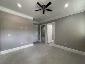 12410 Spring Cypress Rd, Tomball, TX à louer Photo intérieure– Image 2 sur 19