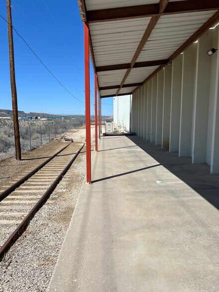3534 Sanostee Dr, Gallup, NM à vendre - Photo de l’immeuble – Image 2 sur 12