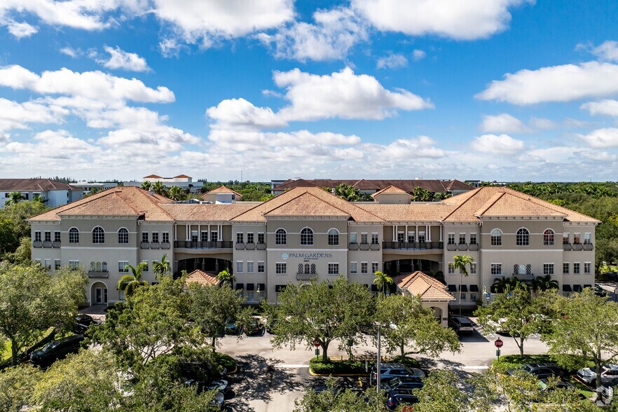 14601 Hotel Rd, Miramar, FL à louer - Photo de l’immeuble – Image 3 sur 4
