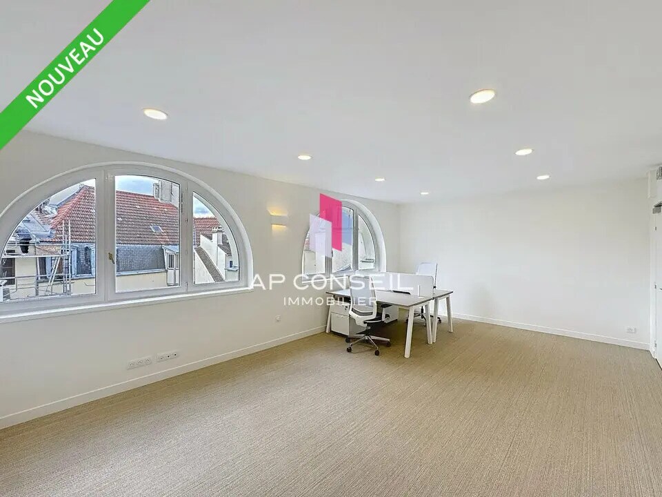 Bureau dans Saint-Germain-en-Laye à louer Photo de l’immeuble– Image 1 sur 7