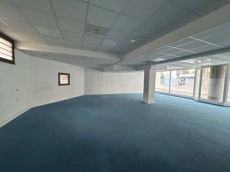 Bureau dans Lyon à louer - Photo de l’immeuble – Image 3 sur 8