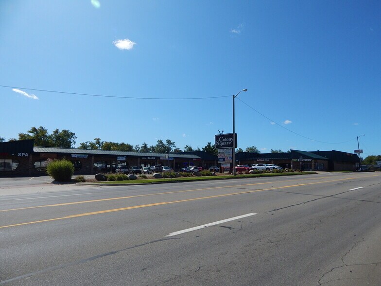 935-969 W Huron St, Waterford, MI à louer - Photo de l’immeuble – Image 1 sur 1