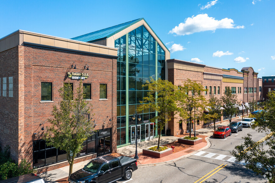 43155 Main St, Novi, MI à louer - Photo principale – Image 1 sur 6