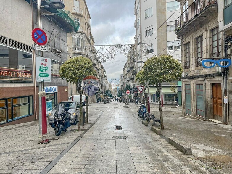 Local commercial dans Vigo, Pontevedra à vendre - Photo de l’immeuble – Image 1 sur 22